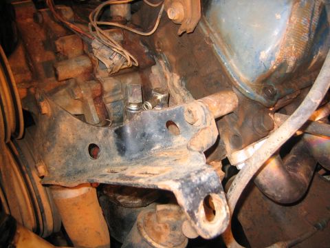 1979 Ford Bronco - trying to replace the ps pump, water pump, and fuel pump.... currently the water pump is giving me trouble...