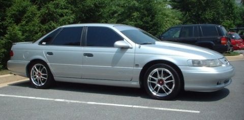 1993 Ford Taurus - Side view of new vynal.
