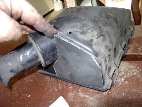 1990 Lincoln Town Car - Plate ready to accept tubing (once a hole is cut into it).The small hole in the airbox is the drain hole (remember this is the bottom of th…