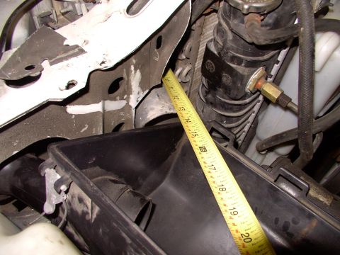1990 Lincoln Town Car - A little Sawzall work (see the cut out piece of sheetmetal on top of the support) and there's some room. Yes heathens, that is a 3" pipe pa…
