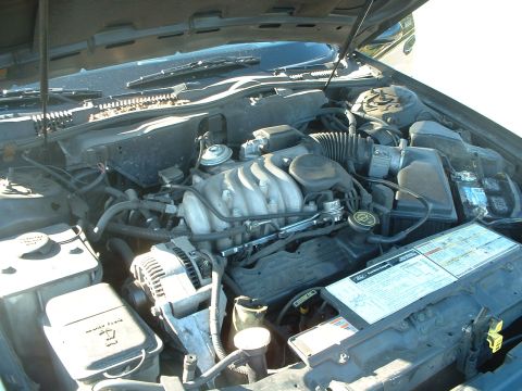 1995 Ford Taurus photo