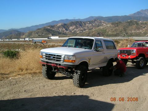 1985 Ford Bronco - yikesbb (brian)