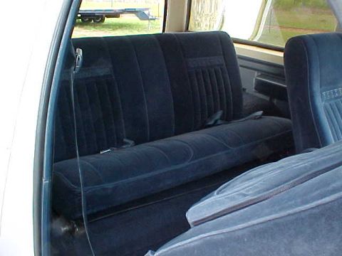1987 Ford Bronco - Picture of the back seat. As clean as the interior is, it's hard to belive it's an '87 with 170,000 miles on it.