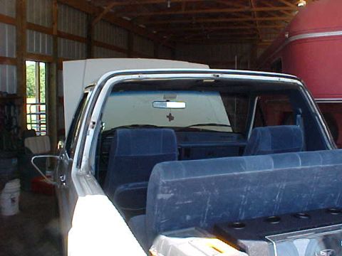 1987 Ford Bronco - Another pic of the top being off. Notice the hood up, doing the A/C conversion at the same time.