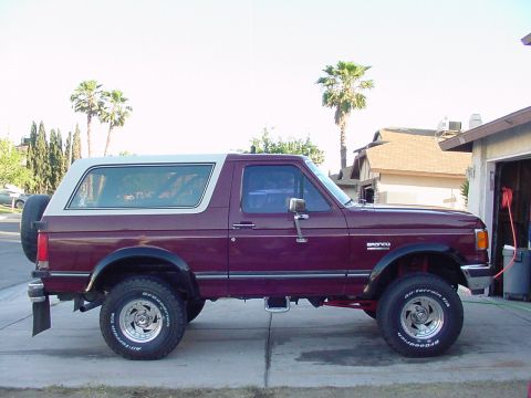 1990 Ford Bronco photo