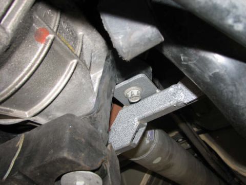 2001 Mercury Grand Marquis - Underside view of vehicle mechanical components, including the transmission and exhaust pipes, with a watermark visible.
