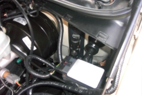1996 Mercury Grand Marquis - None of the wiring is at all visible.