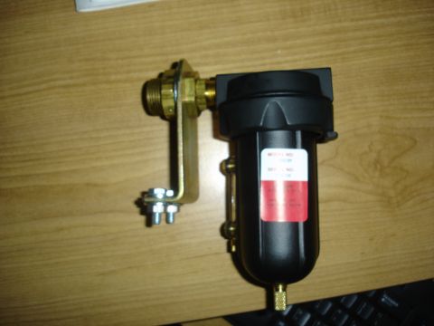 1996 Ford Bronco - This is my coalescing filter and check valve also from kilby.