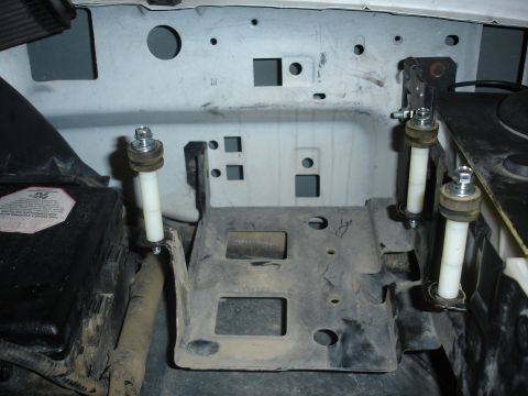 1996 Ford Bronco - Here's where thing get interesting. Since I spaced the OBA bracket to allow the powersteering pump cap to be removed. This in turn moved th…