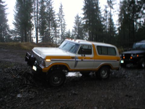 1978 Ford Bronco - Pretty good stuff, no rubbing!