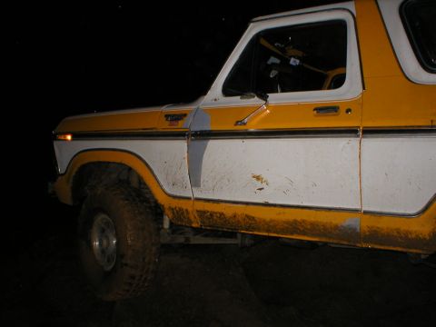 1978 Ford Bronco - Side shot.