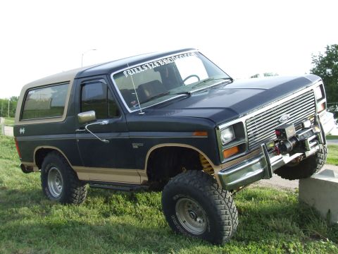 1986 Ford Bronco photo