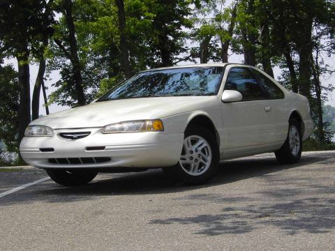 1996 Ford Thunderbird photo