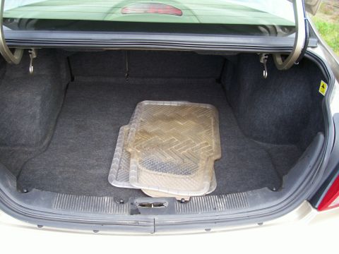 2000 Ford Taurus photo