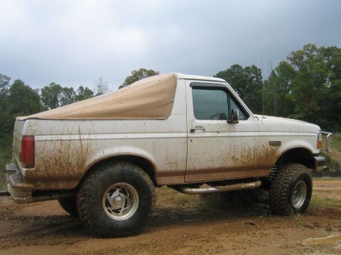 1996 Ford Bronco - finally some mud for my new tires