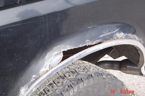 1991 Ford Bronco - wheel well