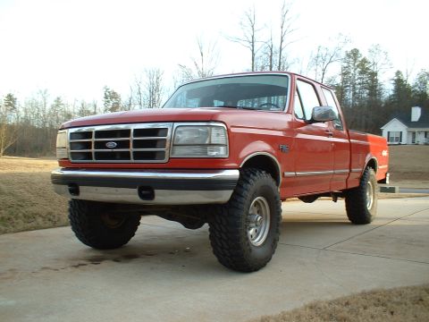 1995 Ford F-150 - 1.5" leveling kit with 35's on stock 15x7.5 wheels