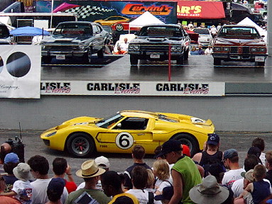 2000 Ford Mustang - 1967 GT40