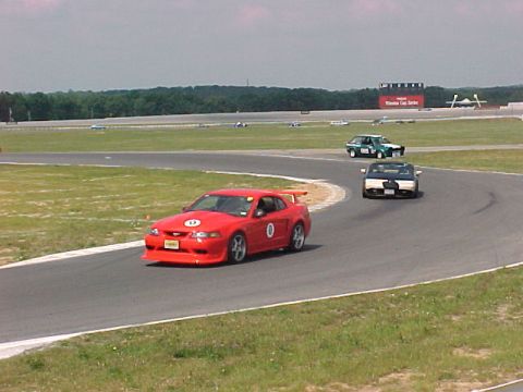 2000 Ford Mustang - '00R going thru the turns