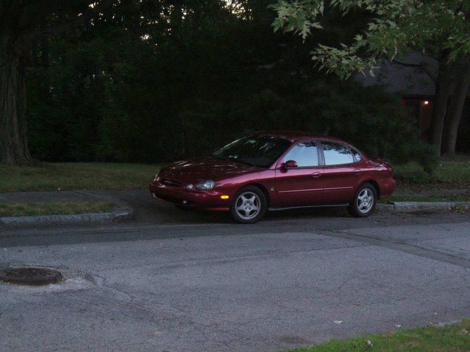 1998 Ford Taurus in 2006