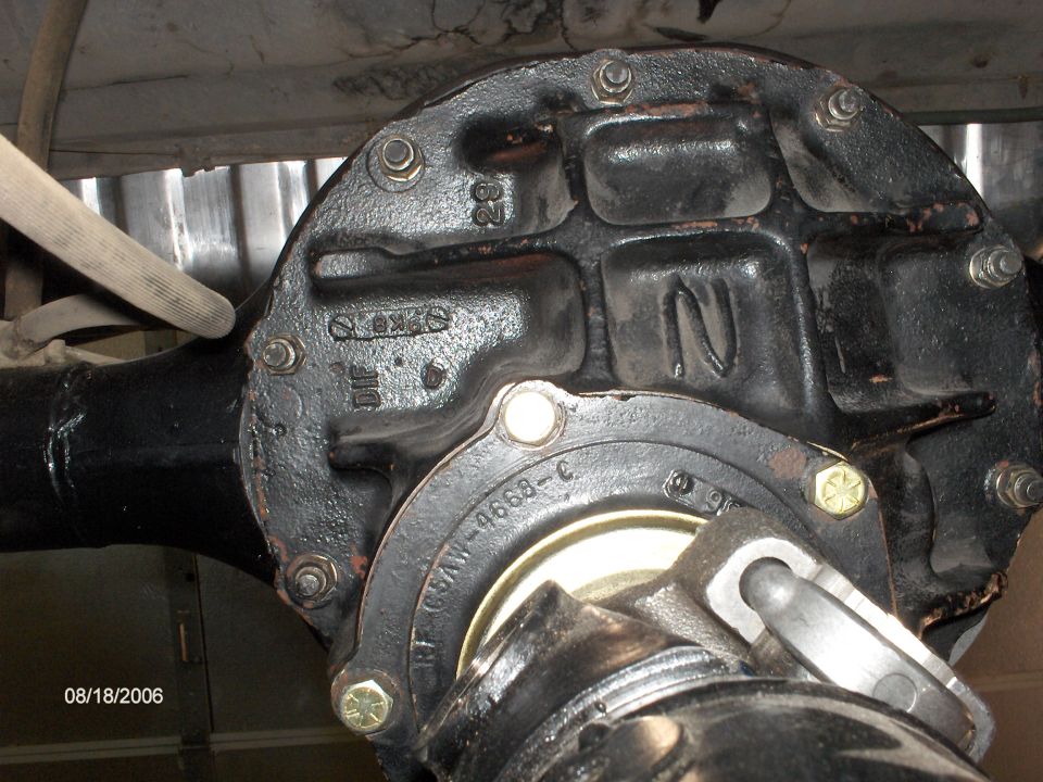 The well known high performance N case. Also you can see Bob used Grade 8 bolts on the pinion support.