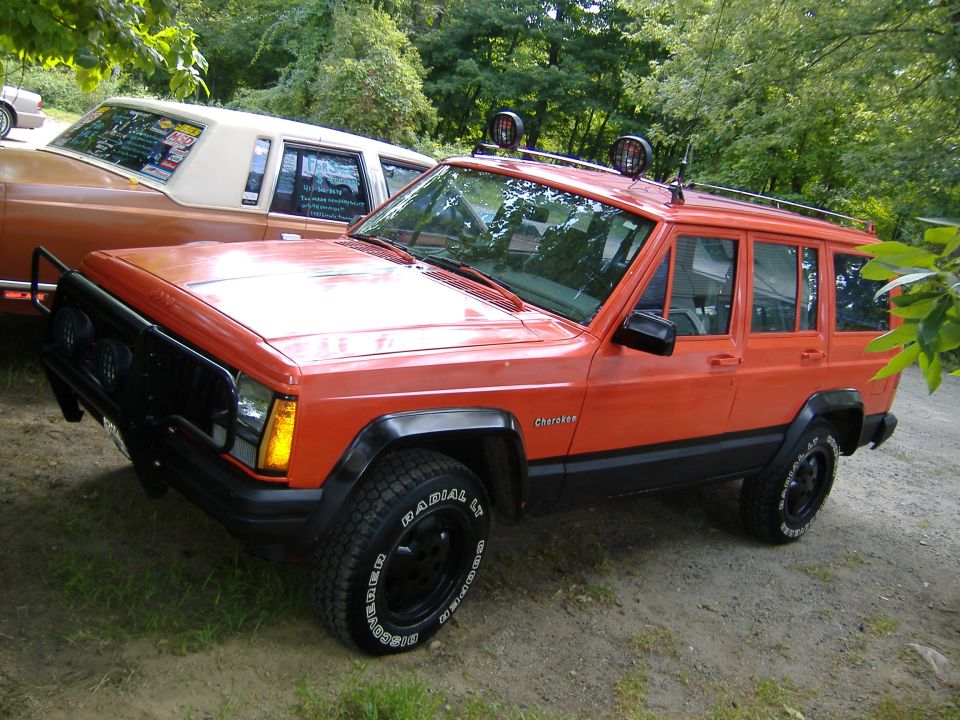 1990 Jeep Cherokee “deh bomb”