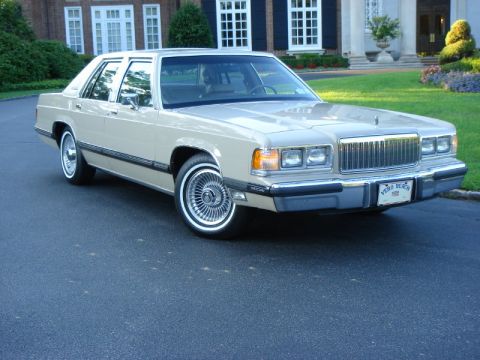 1990 Mercury Grand Marquis photo