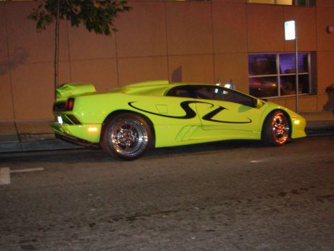 1995 Ford Taurus - Lambo parked on the side of the road