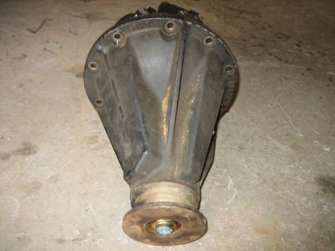 1986 Ford F-150 - Differential housing shown on a concrete floor.