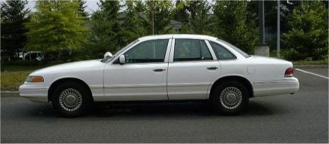 1996 Ford Crown Victoria photo