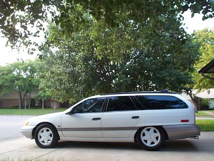 1992 Ford Wagon - Heres what it looks like with the Big Nasty on it ! Notice the blacked out "B" pillars :0)