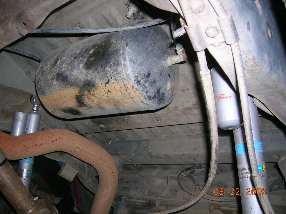 underbody air tank, exhaust pipe, and Bilstein shocks