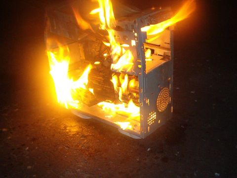 2006 Ford E350 - Burned a computer.