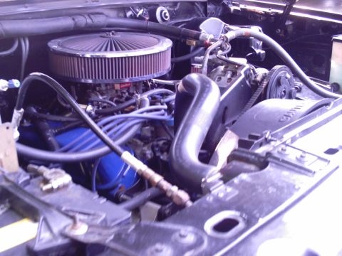 1983 Ford Bronco - -edelbrock 600cfm performer carb. -1 inch carb spacer -k&n filter with x-tream top