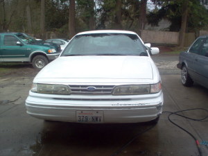 1996 Ford Crown Victoria photo