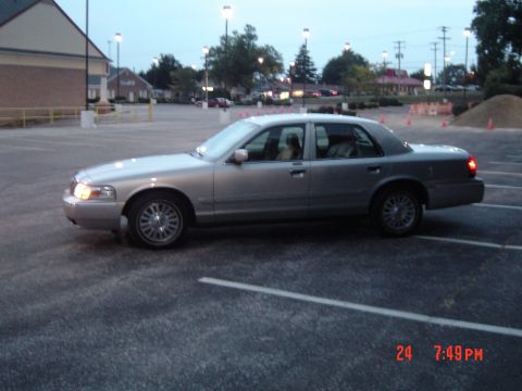 2006 Mercury Grand Marquis photo