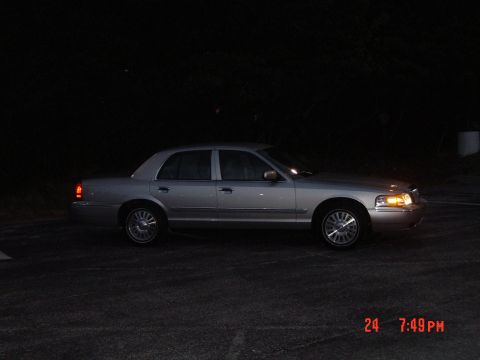 2006 Mercury Grand Marquis photo