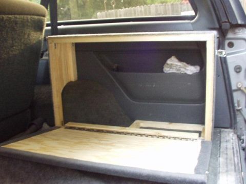 1992 Ford Bronco - Carpeted the box, and installed lockable hasps on each side. Fit is excellent! My amps will mount on the inside of the door. Notice I can s…