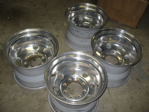 1974 Ford F-100 - all 4 of the 16.5x12s polished up