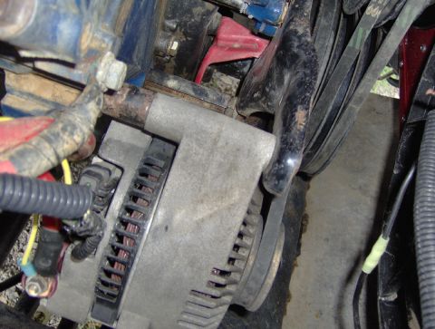 1978 Ford Bronco - even used the same spacer between the alt and block