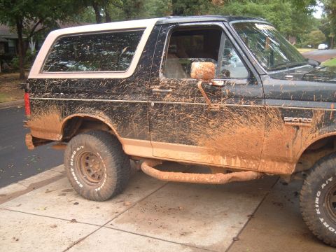 1988 Ford Bronco - Mudded :-D