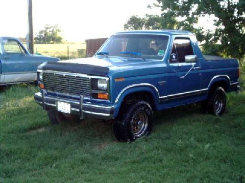 1984 Ford Bronco - New grille and hdlight bezels