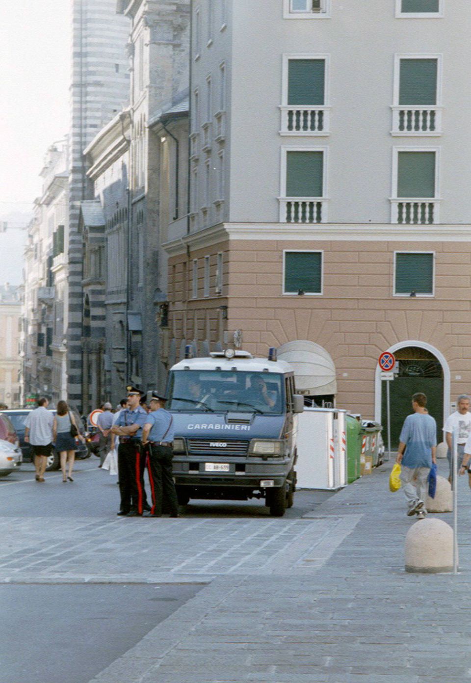 italian carabinieri troopers & truck