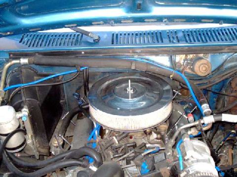 1984 Ford Bronco - front view of engine. You can see the off-set from center, and the bottom lip of the cowl at the rear that's in the way of the shaker base