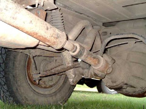 1984 Ford Bronco - dual pipes out of Flowmaster muffler