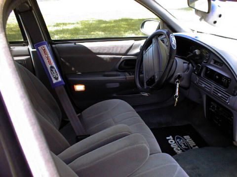1995 Ford Taurus photo