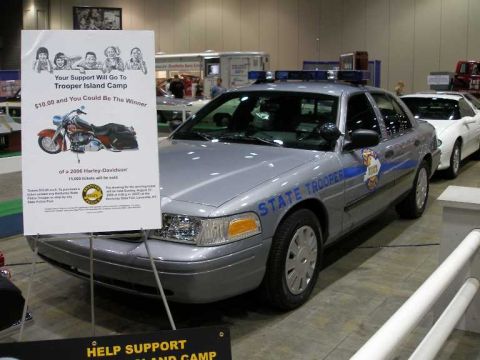 1998 Ford Crown Victoria - Kentucky State Police