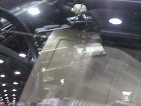 1998 Ford Crown Victoria - Blurry interior pic.