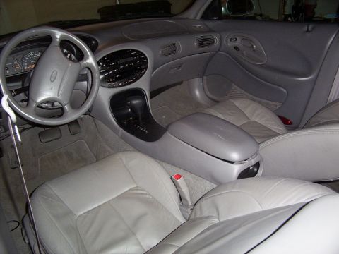 1998 Ford Taurus - Here is what it now looks like when it is closed.