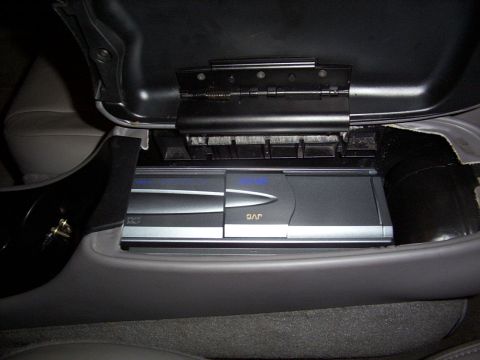 1998 Ford Taurus - Here it is opened, with everything in place.